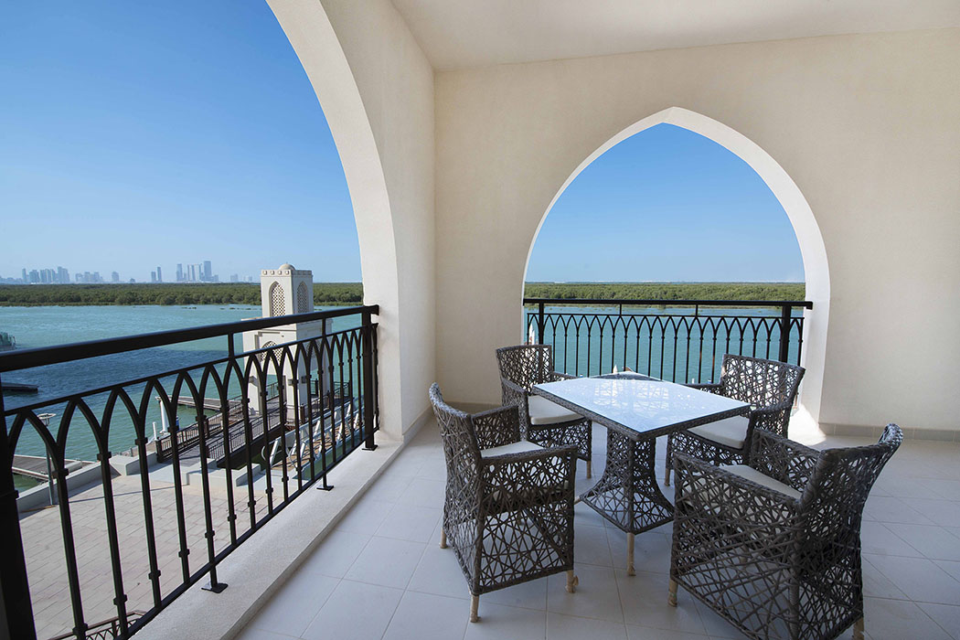 Eastern Mangroves Suites by Jannah Abu Dhabi Room Terrace