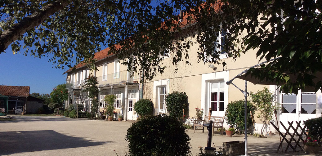 Maison St Louis Luxury Gîtes In South Charente
