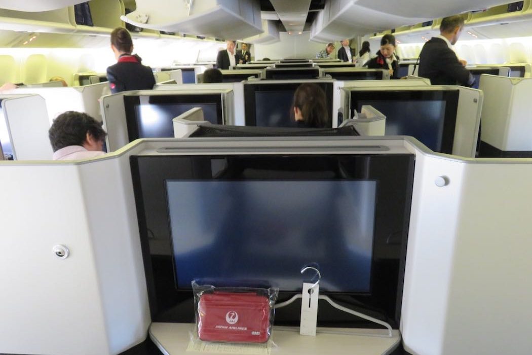 Review Of Japan Airlines B777 Business Class London to Tokyo