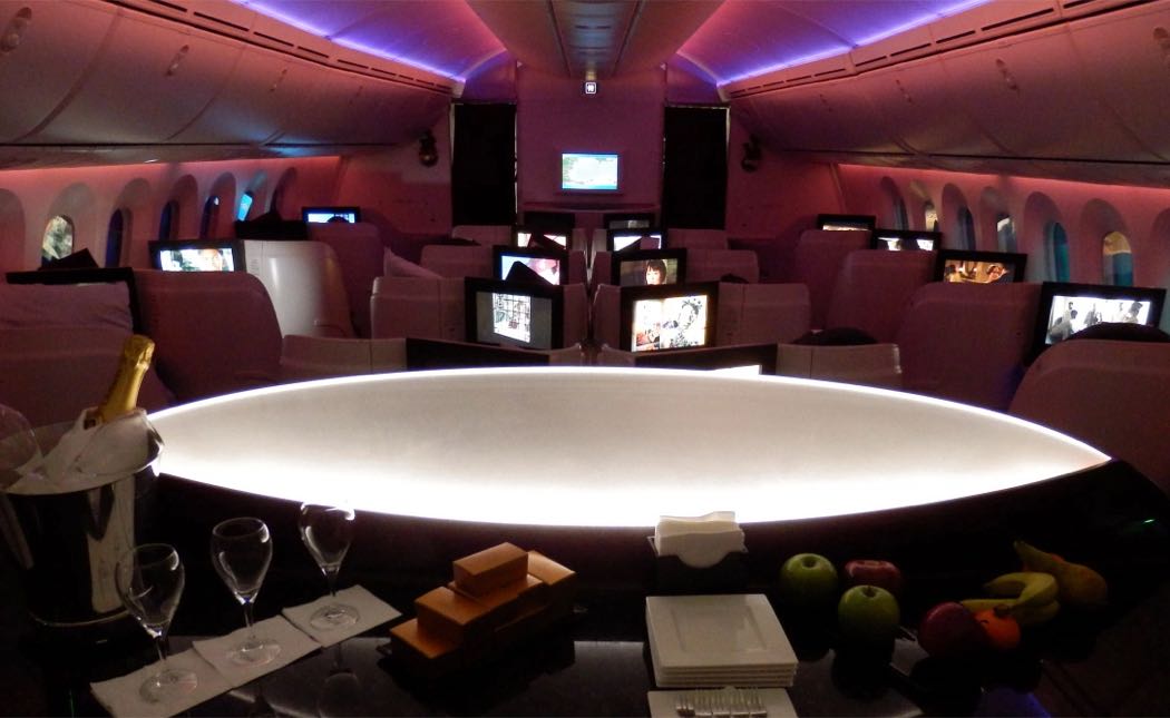 Qatar Airways Boeing 787 Dreamliner Business Class Review