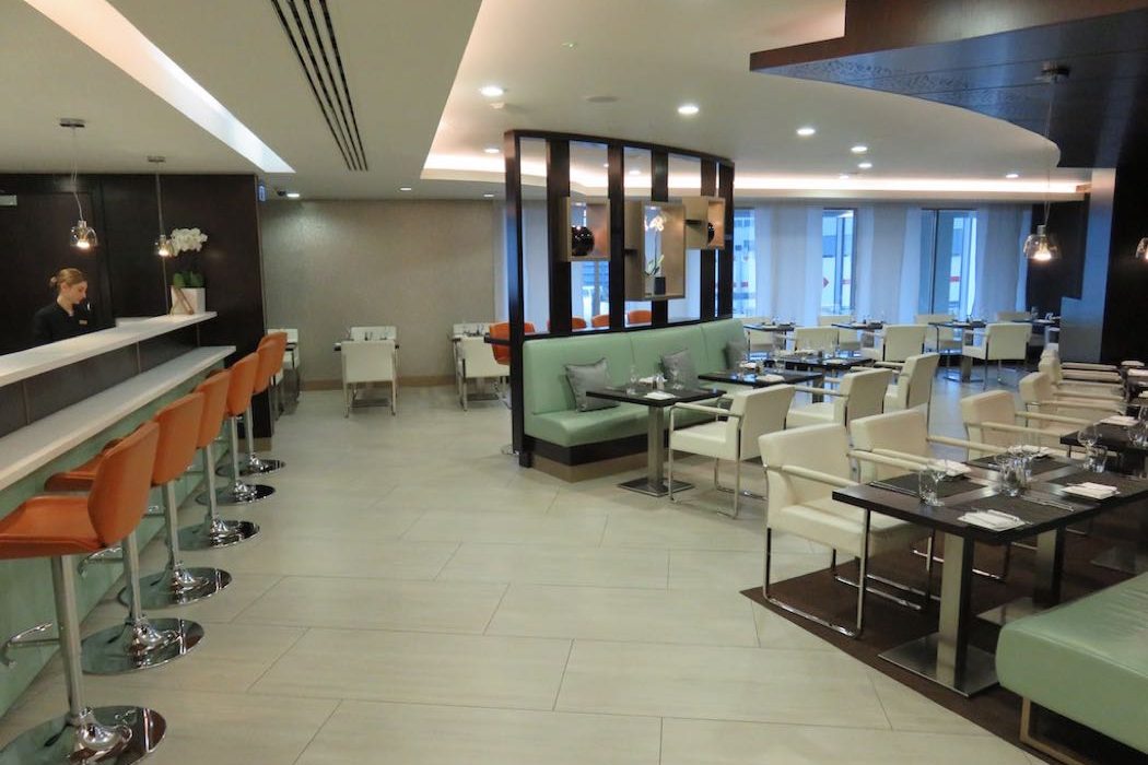 Etihad Airways First & Business Airport Lounge Review at Heathrow