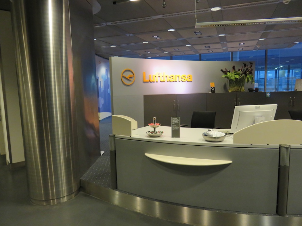 Review Of Lufthansa Business Class Lounge At Frankfurt Airport
