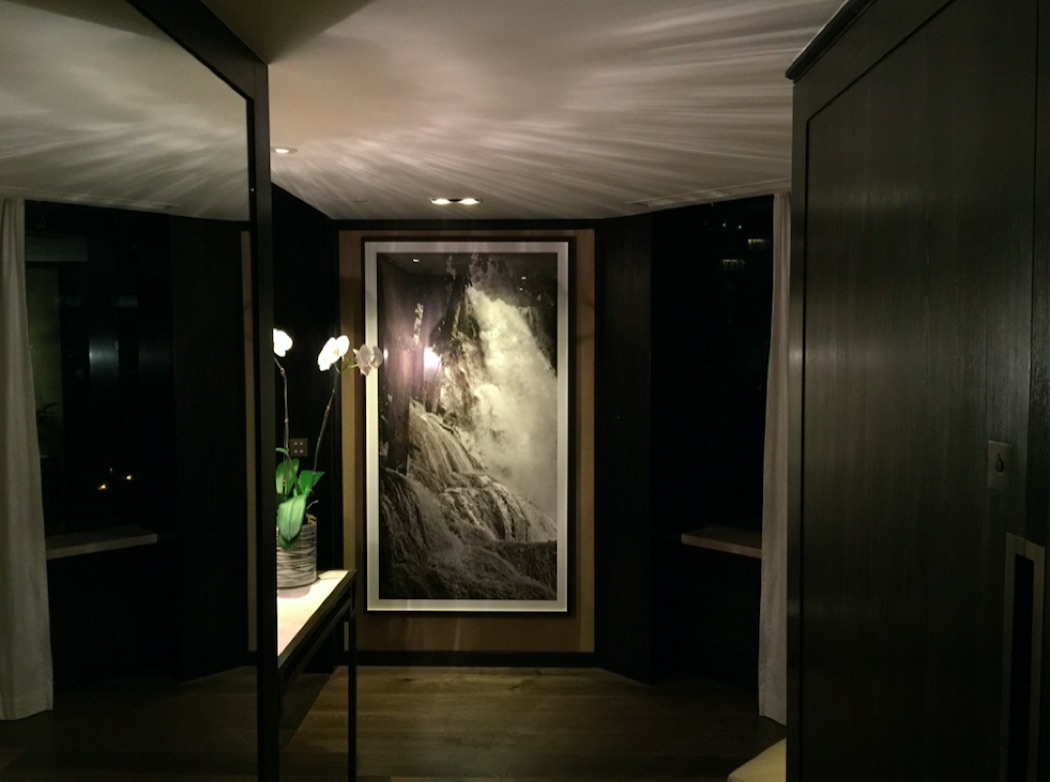 Review Grand Hyatt Hong Kong New Club Lounge