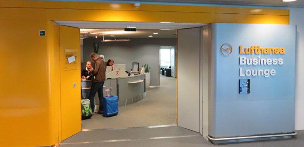 Review: Lufthansa Business Lounge At Dusseldorf Airport