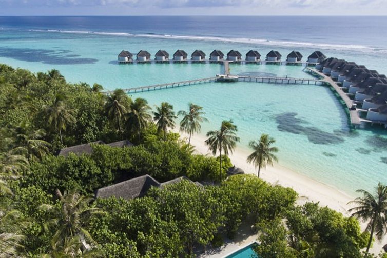 10 Best Luxury Hotels In The Maldives For A Honeymoon