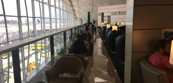 Review: United Club Lounge At Hong Kong International Airport