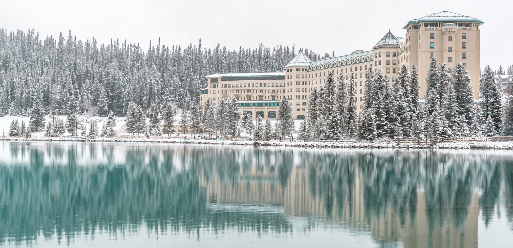 Which Is Best? Fairmont Banff Springs Vs. Chateau Lake Louise