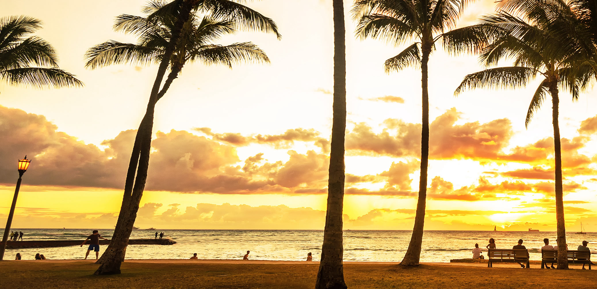 Is Moana Surfrider Or Ritz-Carlton A Better Marriott Bonvoy Hotel In Waikiki?